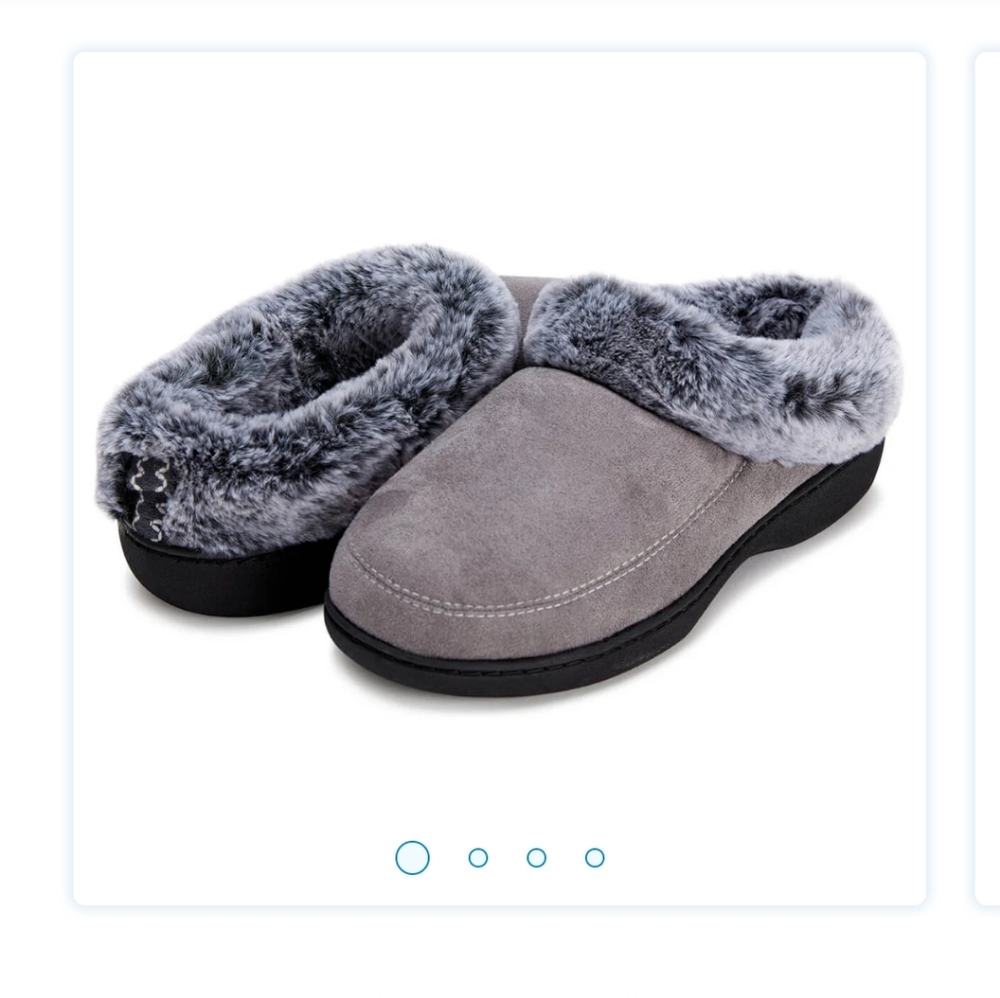 NWOT Floppi Faux Suede Slippers